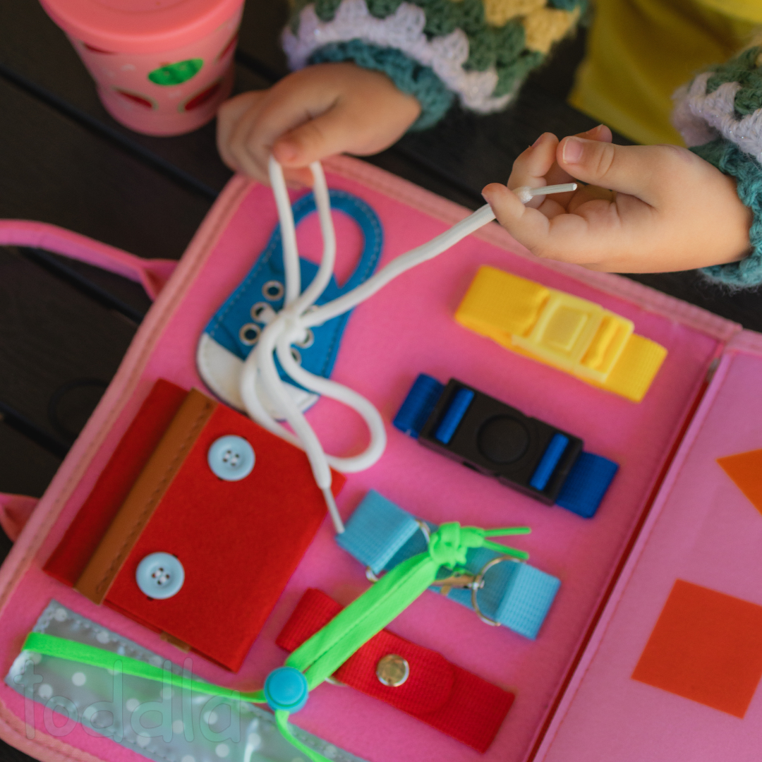 LittleGenius™ – Lek, lär dig och upptäck – utan skärm och utvecklande.